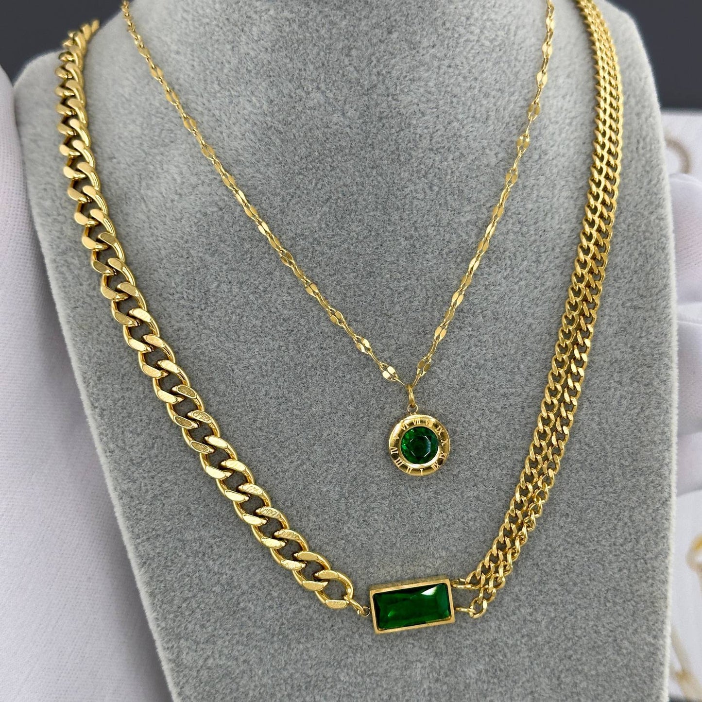 Verdant Epoch Pendant Necklace - 18k Gold-Plated