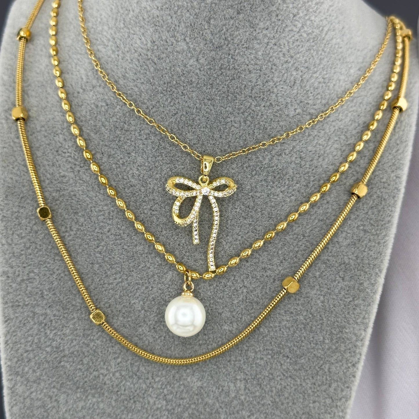 Pearl Elegance Necklace - 18k Gold-Plated