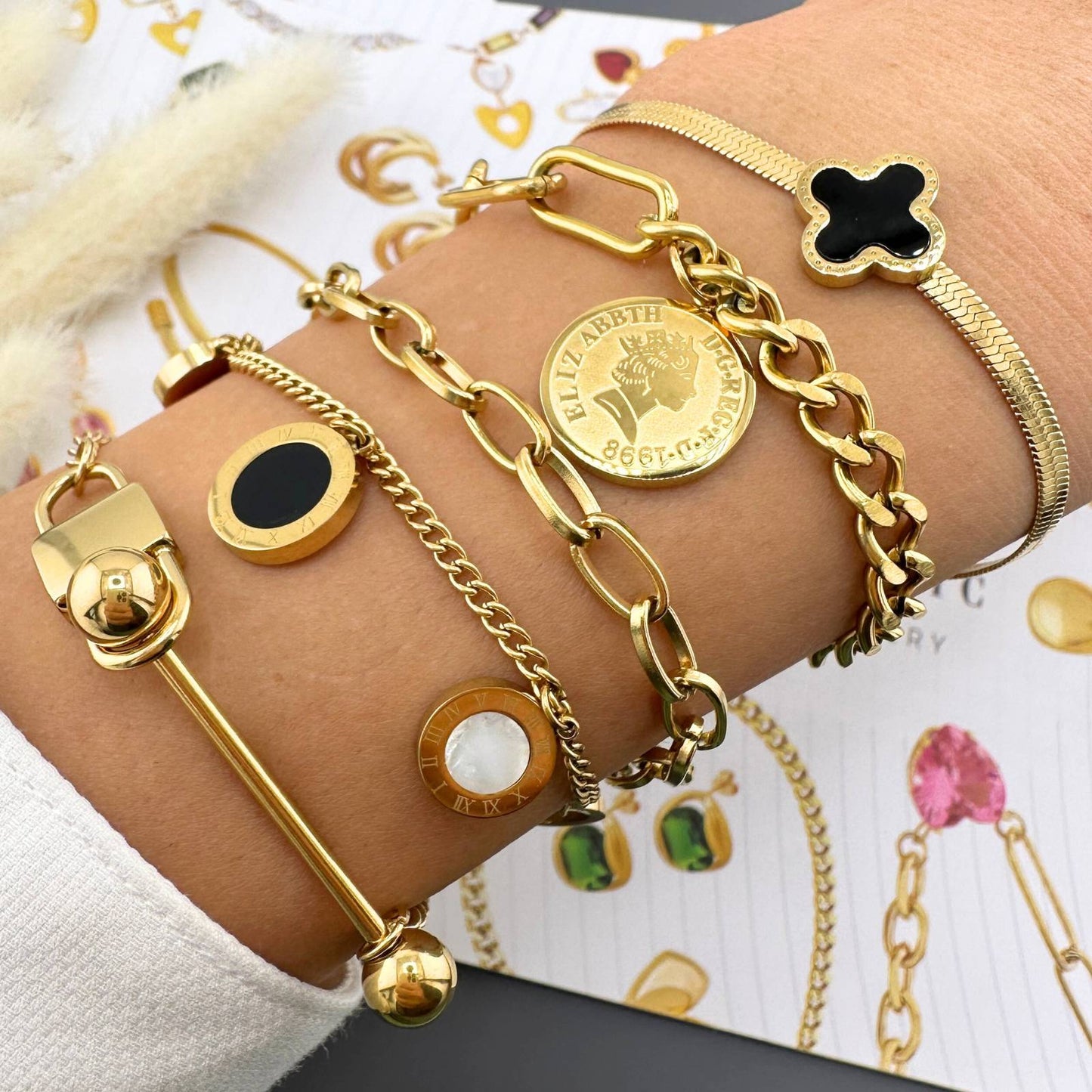 Midnight Clover Bracelet - 18k Gold-Plated